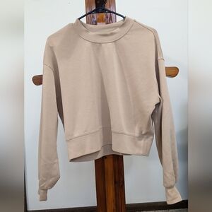 Lululemon Softstreme Cropped Size 6